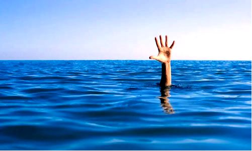 вода